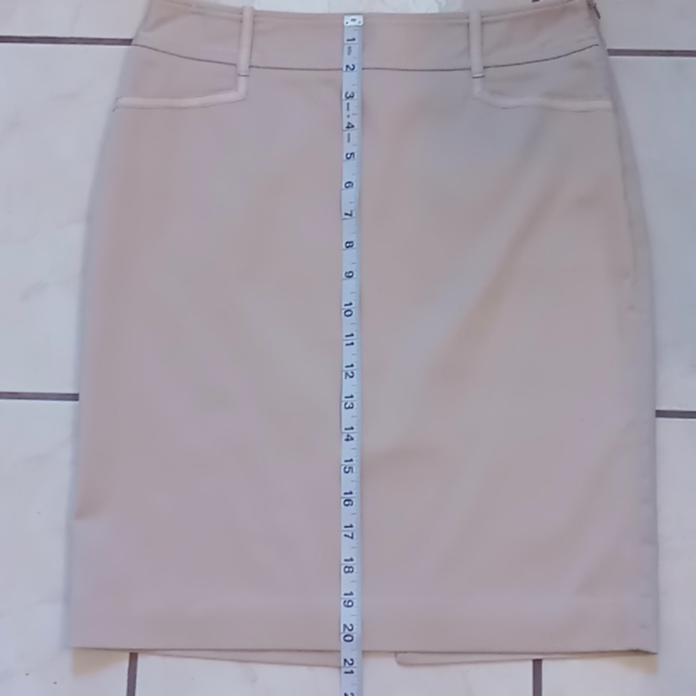 White House Black Market Pencil Skirt EUC - Picture 6 of 9